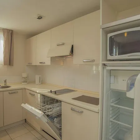 Excelsuites 4* Канны