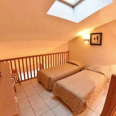 Отель Excelsuites