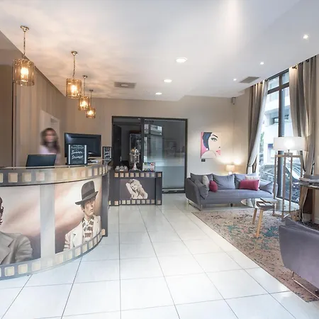 Excelsuites Отель