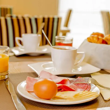 Excelsuites Отель Канны